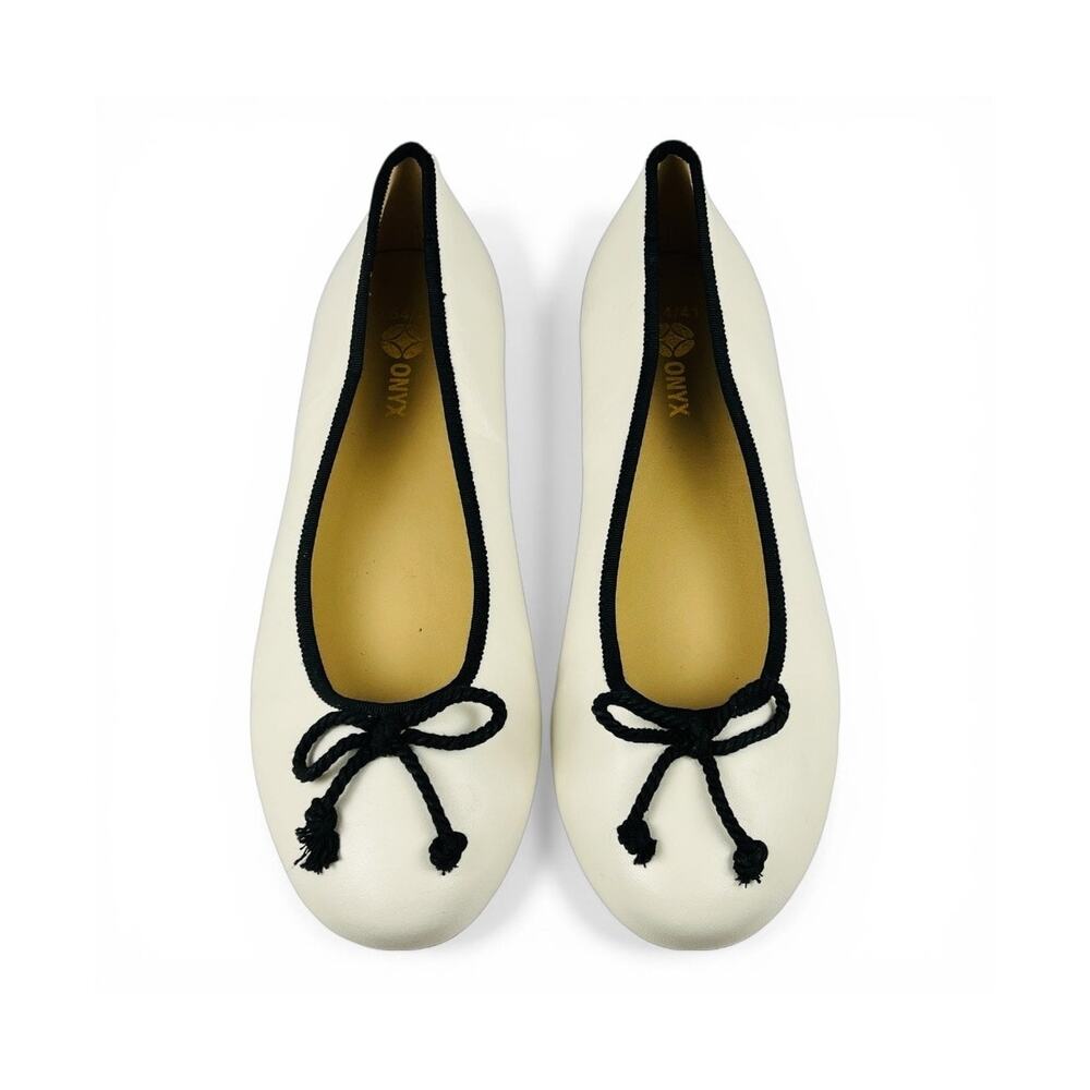 Onyx White Leather Ballet Flats Black Trim Bow Classic Parisian Style EU 41